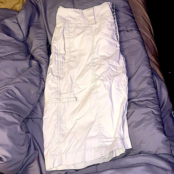 Lee Bermuda shorts white. - Picture 1 of 3